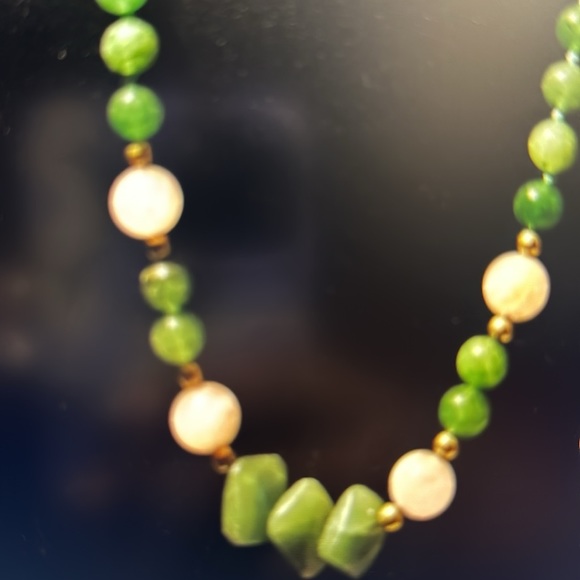 Beautiful Genuine Antique Green and Pink Jade Necklace - Picture 3 of 5